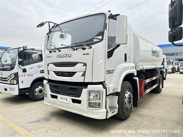 Caminhão tanque de água ISUZU 15CBM